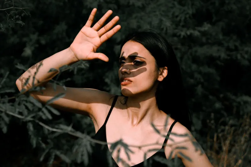 Stop Chasing Sunsets: How Harsh Midday Light Is Producing the Most Honest Portraits You'll Ever See