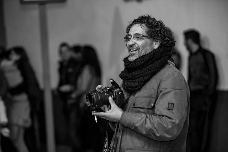 The Shot After the Shot: How the Seconds Between Poses Reveal What Portraits Are Really Made Of